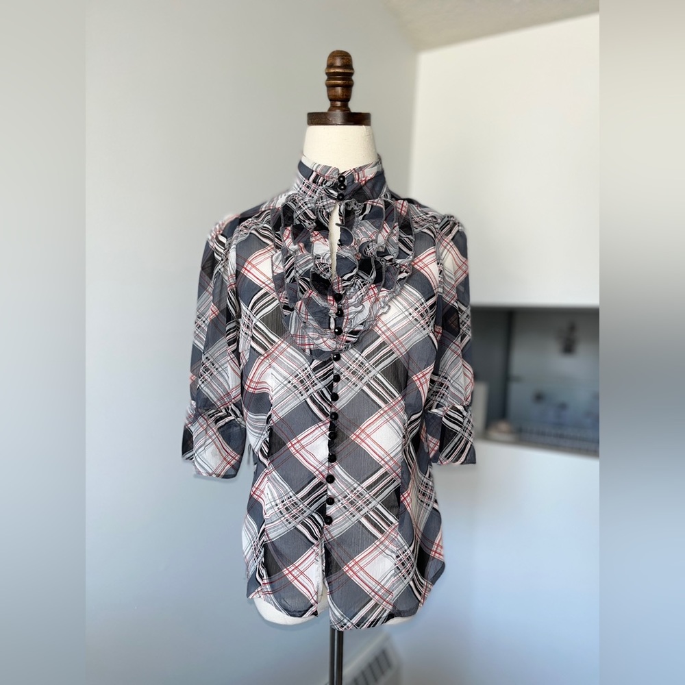 Classy Ruffled Vintage Style Blouse - Picture 2 of 8